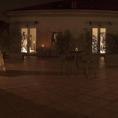 La Terrazza Konukevi Rho